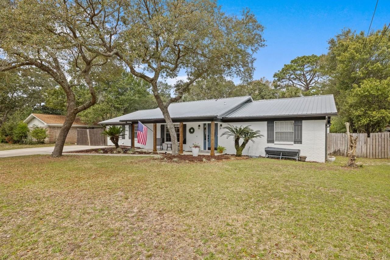 3 Davis Ct - Photo 3 of 41