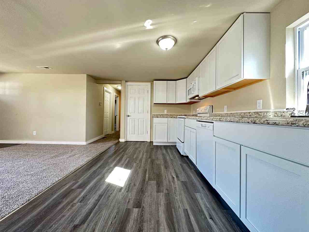 1200 Lewis Ave - Photo 4 of 27