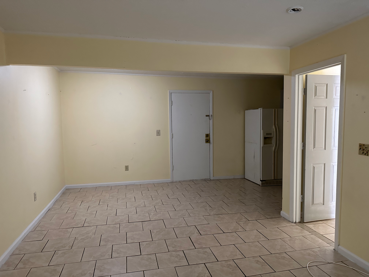 123 E King Avenue - Photo 2 of 7