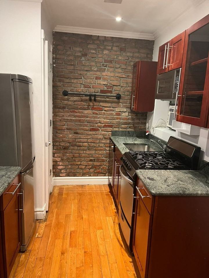 100 Christopher LLC - Photo 3 of 5