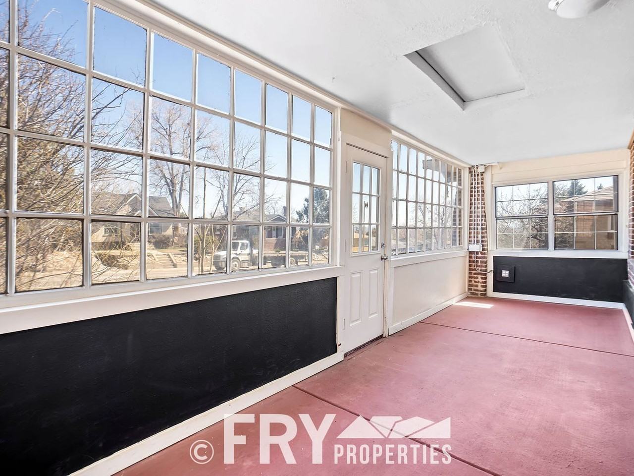 3125 Sheridan Blvd - Photo 4 of 29