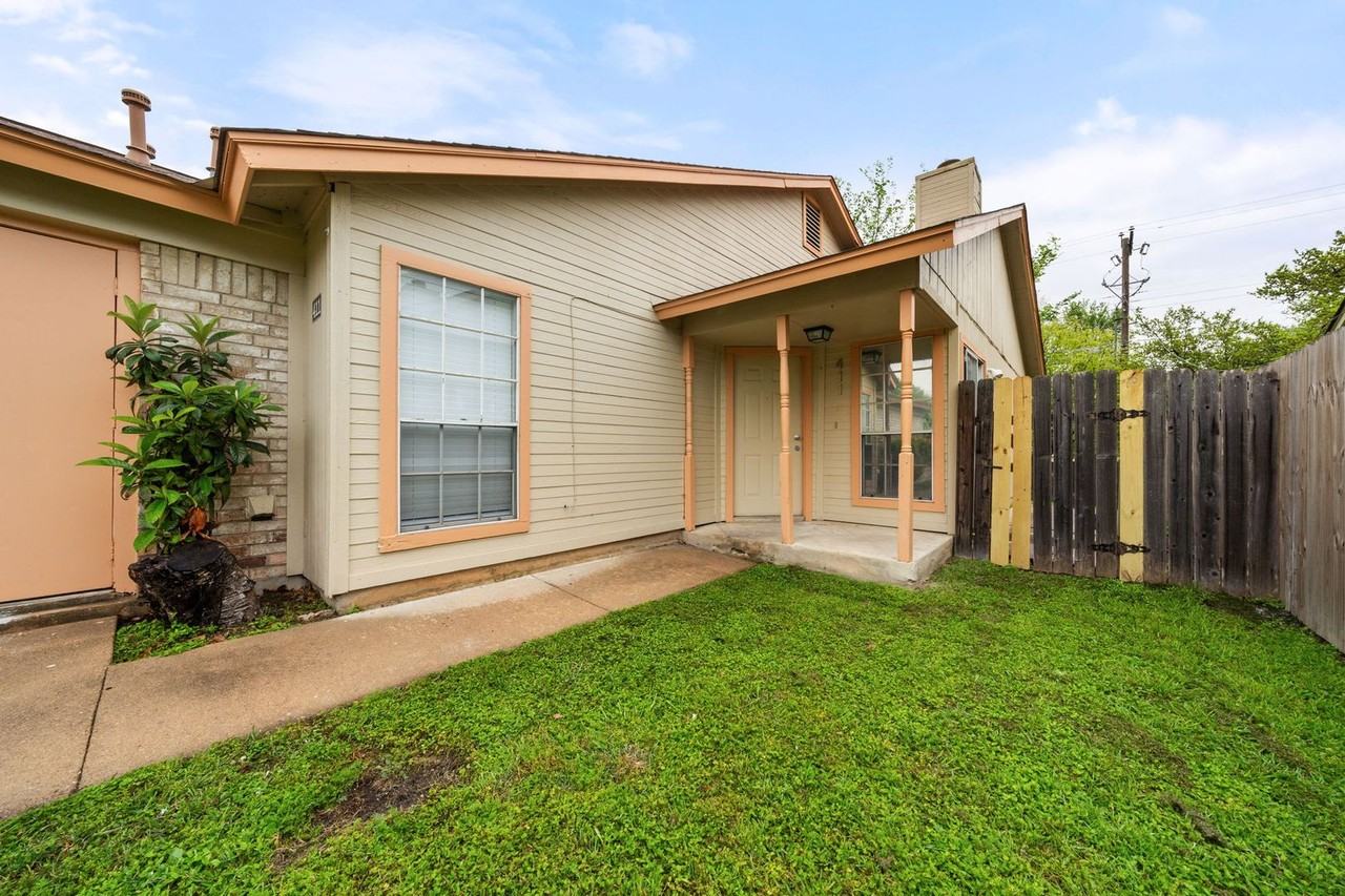 411 Greenlawn Blvd - Photo 2 of 29