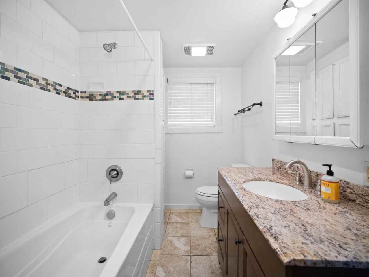 317 W Shannon Ave - Photo 4 of 21