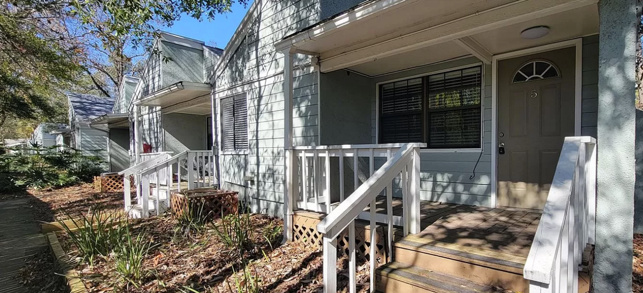 Welcome to Villa Pines at Baymeadows! - Photo 3 of 50