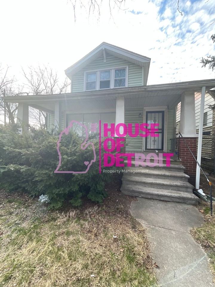 15525 15525 La Salle Blvd - FOR SALE - Photo 2 of 24