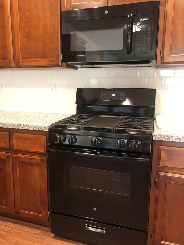 179 Grand - Photo 2 of 22