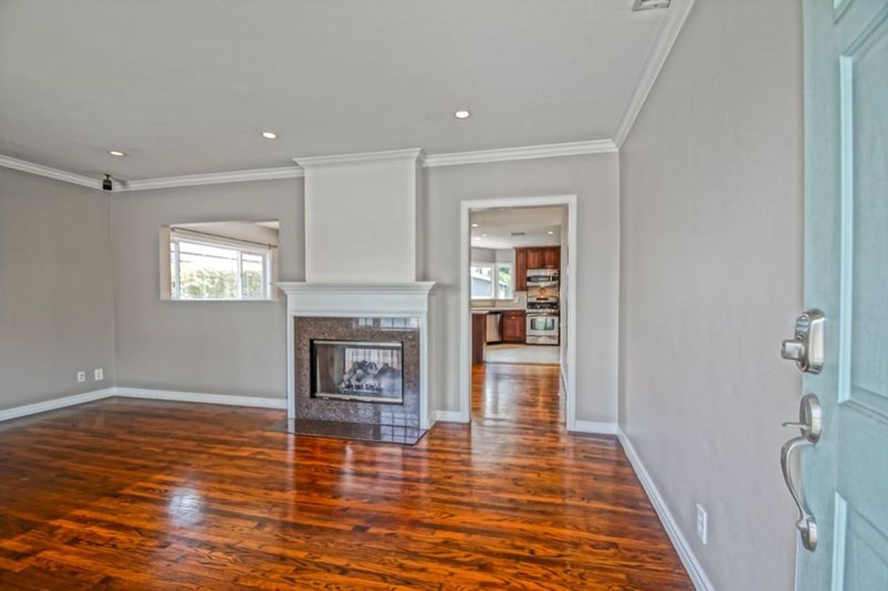2404 Sebald Ave - Photo 4 of 50