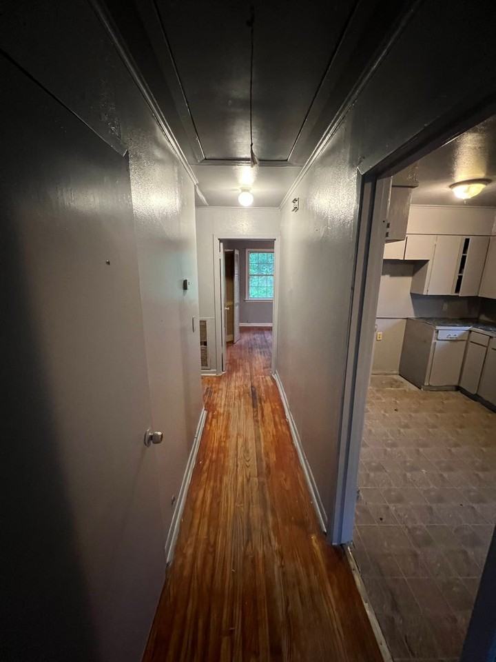 3803 Richmond Ave - Photo 3 of 10