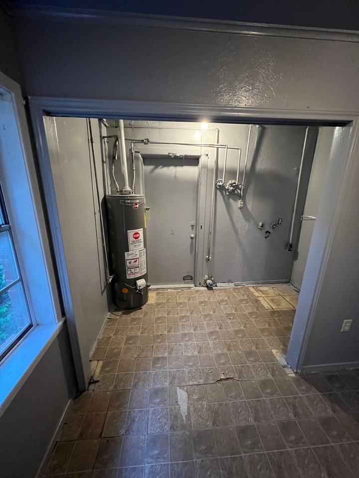 3803 Richmond Ave - Photo 5 of 10