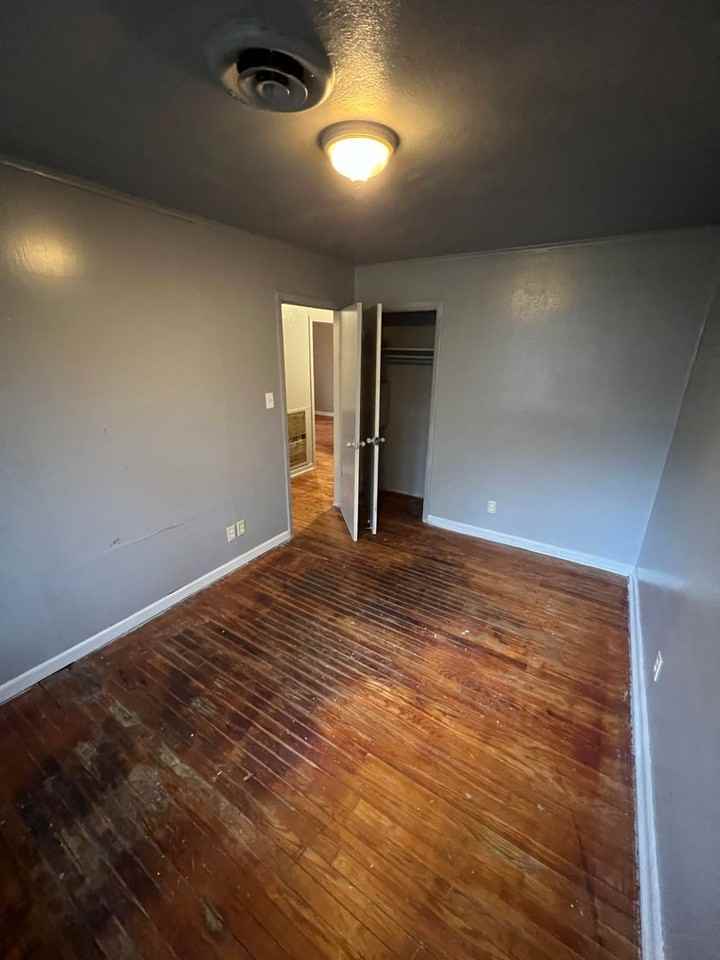 3803 Richmond Ave - Photo 6 of 10
