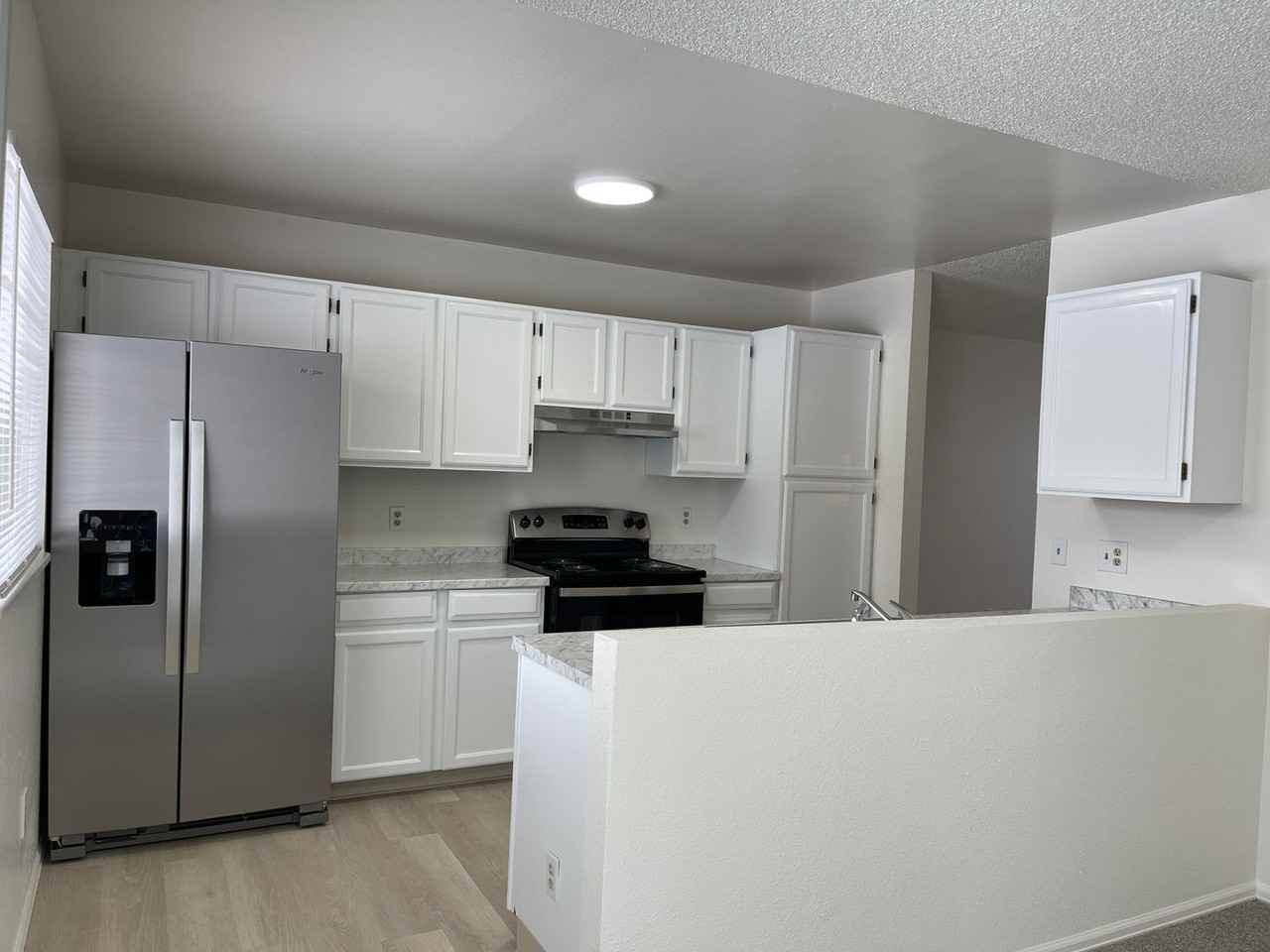 2344 Sunrise Dr - Photo 4 of 36