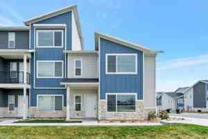 featured image of 1137 N Haight Creek Loop