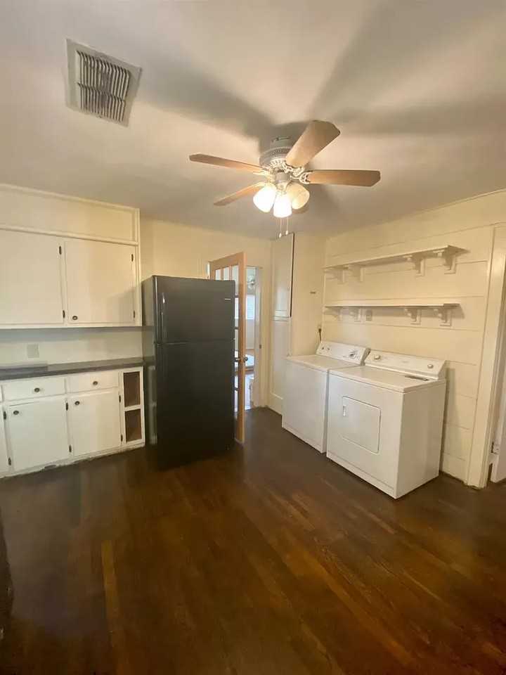 CD 2109 22nd Street - Photo 5 of 28