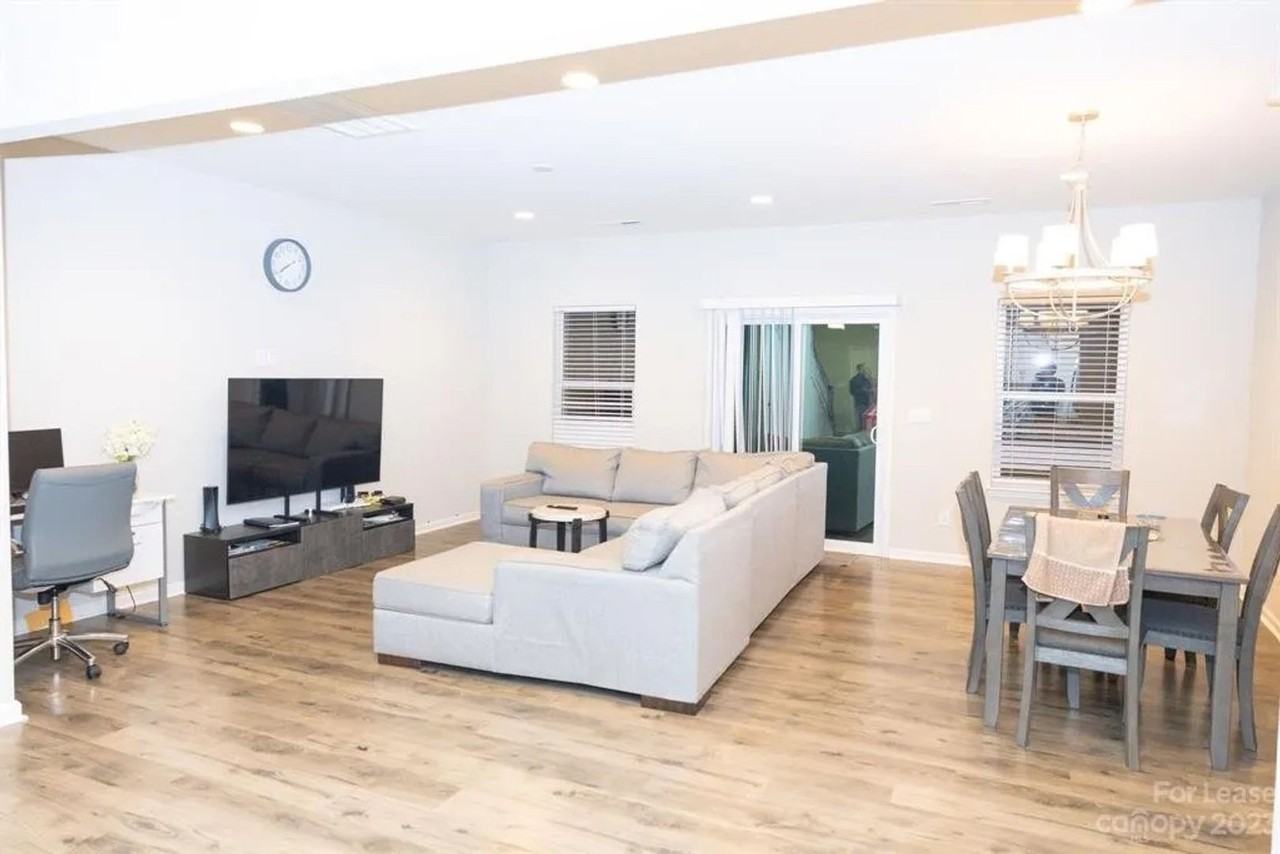 12022 Wigeon Way - Photo 2 of 17