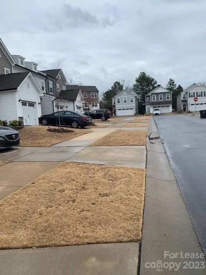 12022 Wigeon Way - Photo 4 of 17