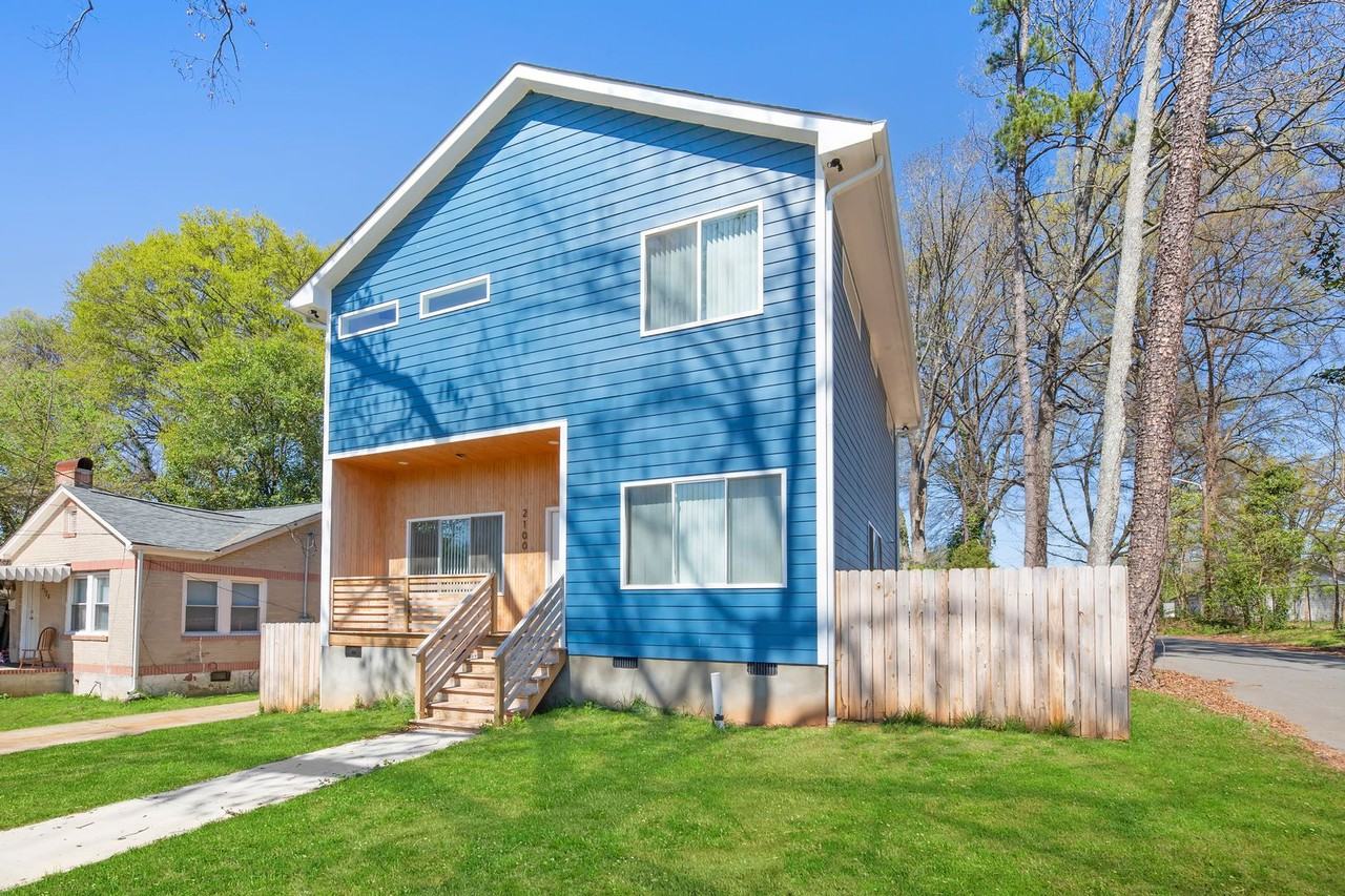 2100 St Paul St - Photo 2 of 33