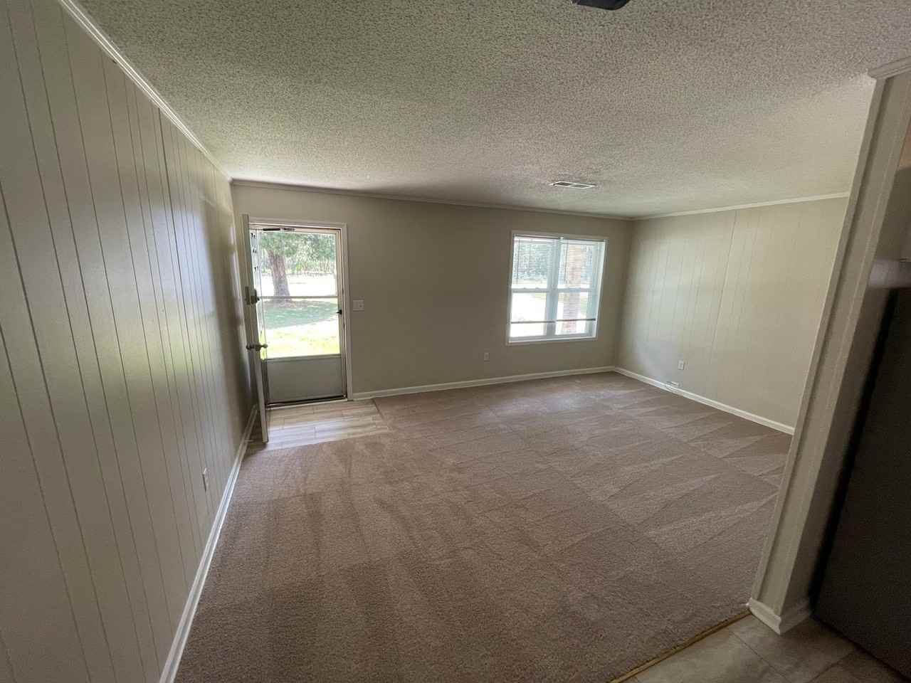 1716 Raoul Wallenberg Blvd - Photo 3 of 14