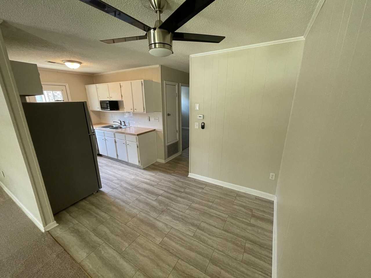 1716 Raoul Wallenberg Blvd - Photo 4 of 14