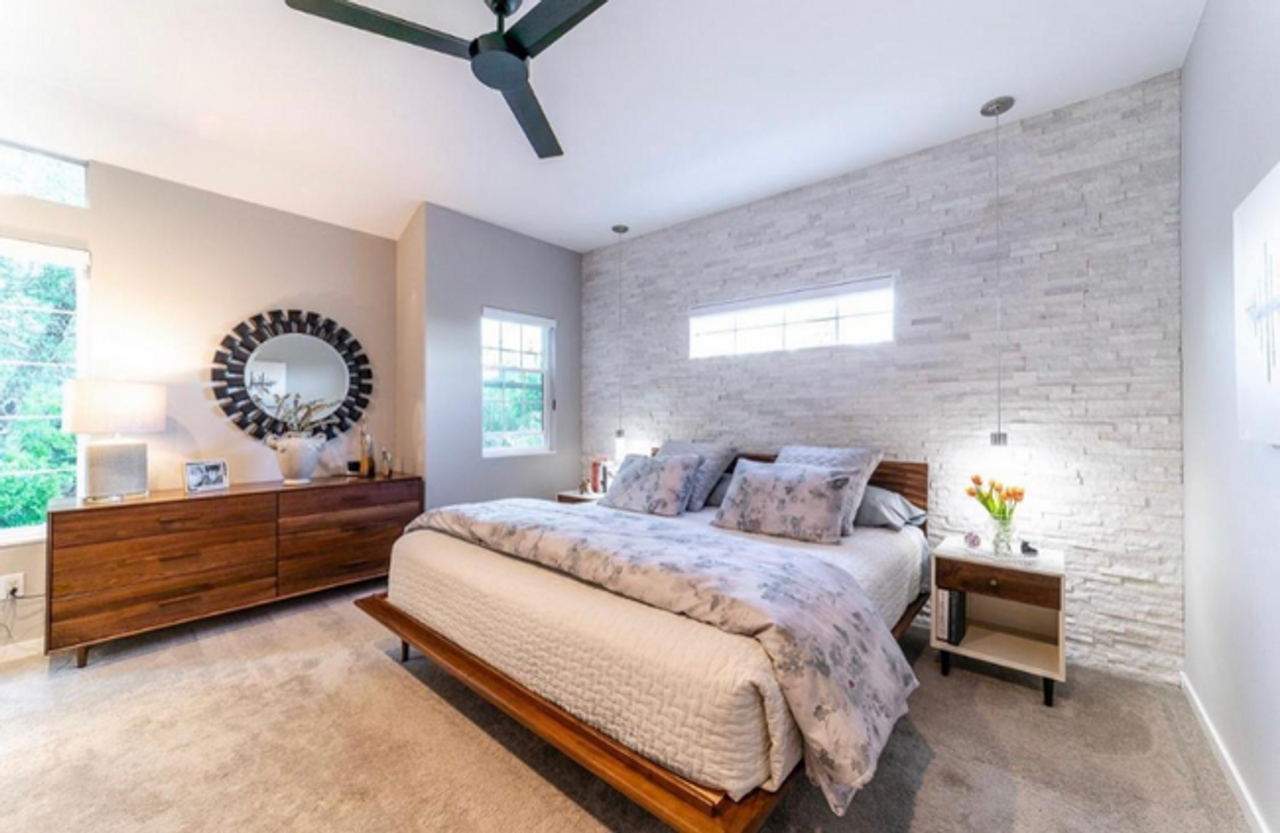 1050 Fox Run Ct - Photo 5 of 6