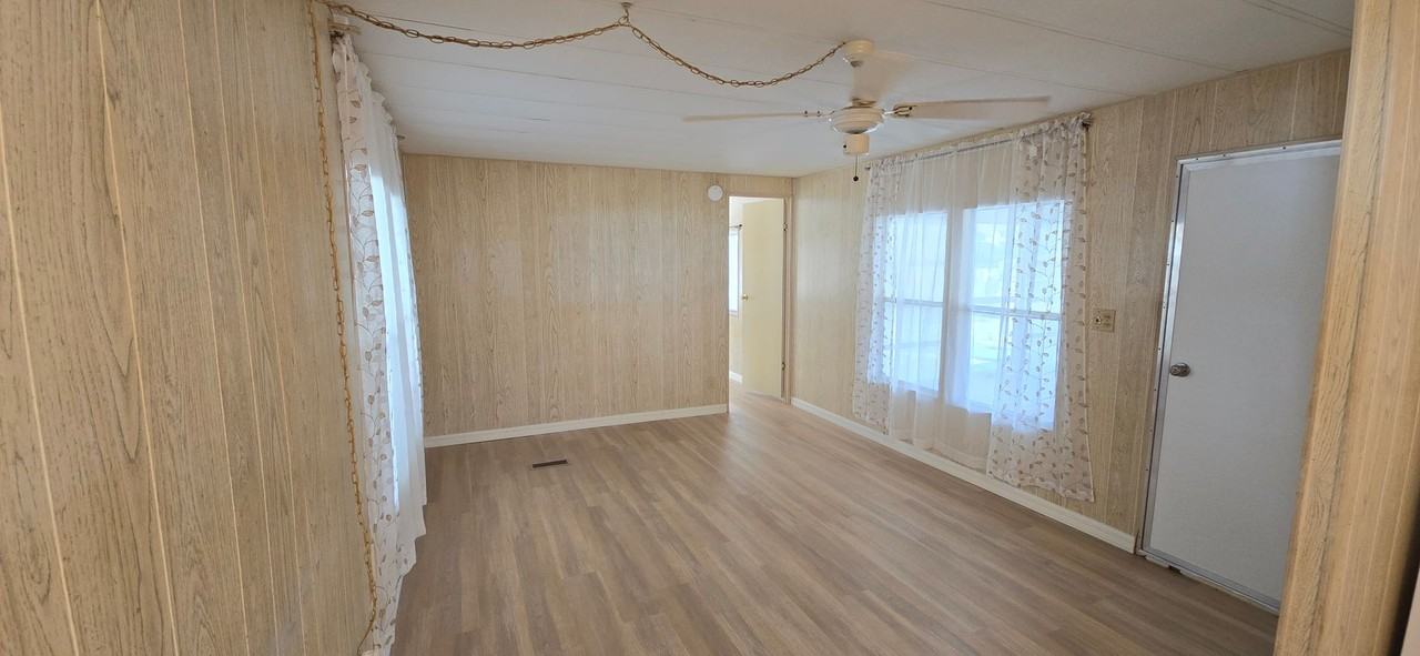 745 Bottle Brush Ct - Photo 4 of 31