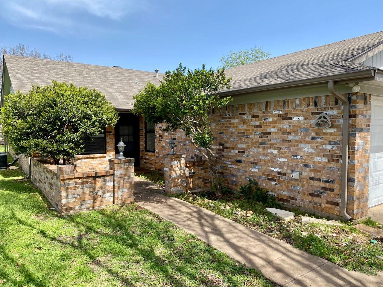 1408 Walters Dr - Photo 2 of 19
