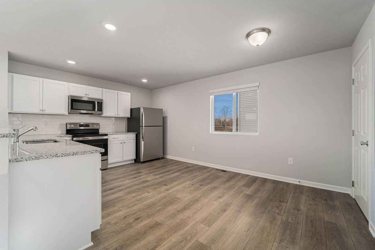 2309 Richardson Ct - Photo 5 of 34