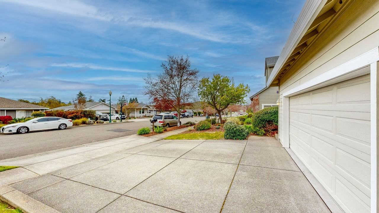 5709 Evening Way - Photo 3 of 50