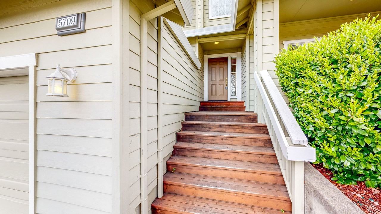 5709 Evening Way - Photo 5 of 50