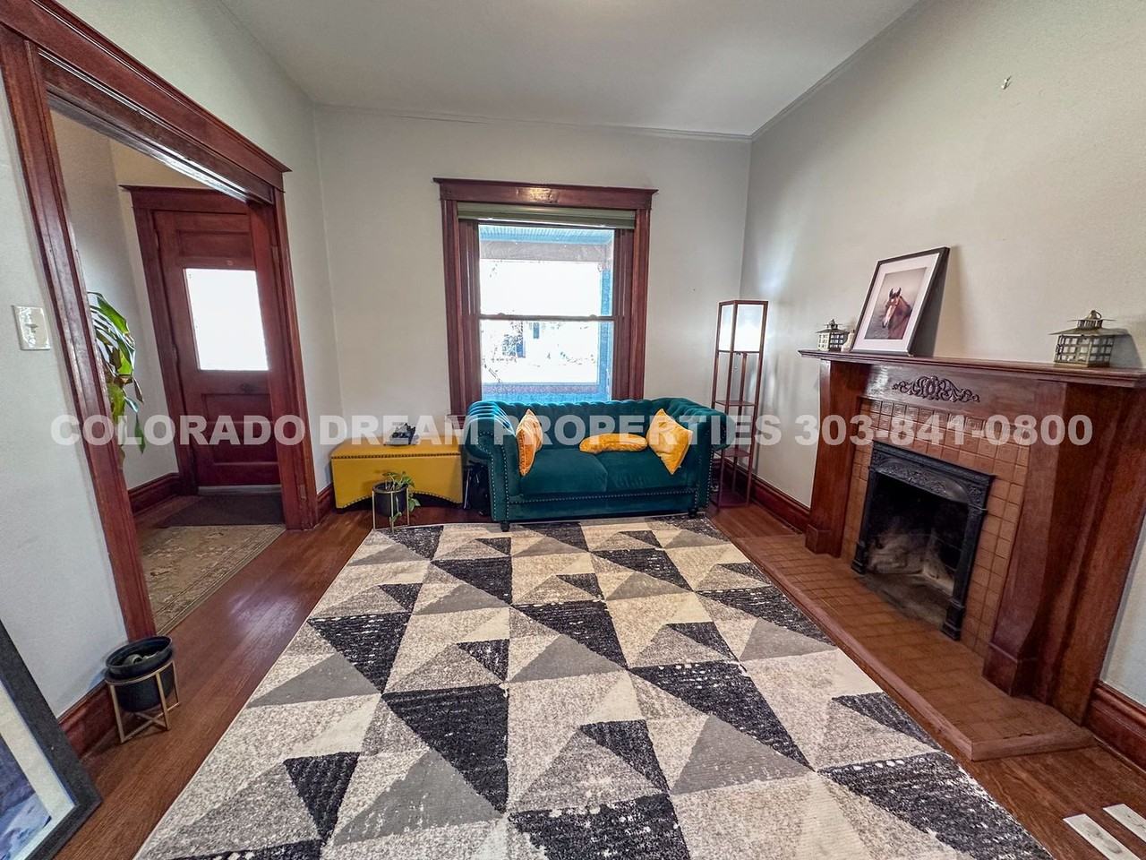 315 N Lincoln St - Photo 4 of 50