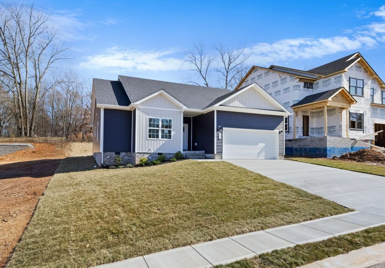 225 Wade Hampton Ln - Photo 3 of 32