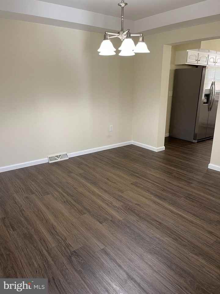 8850 Grovers Turn Ln - Photo 3 of 4