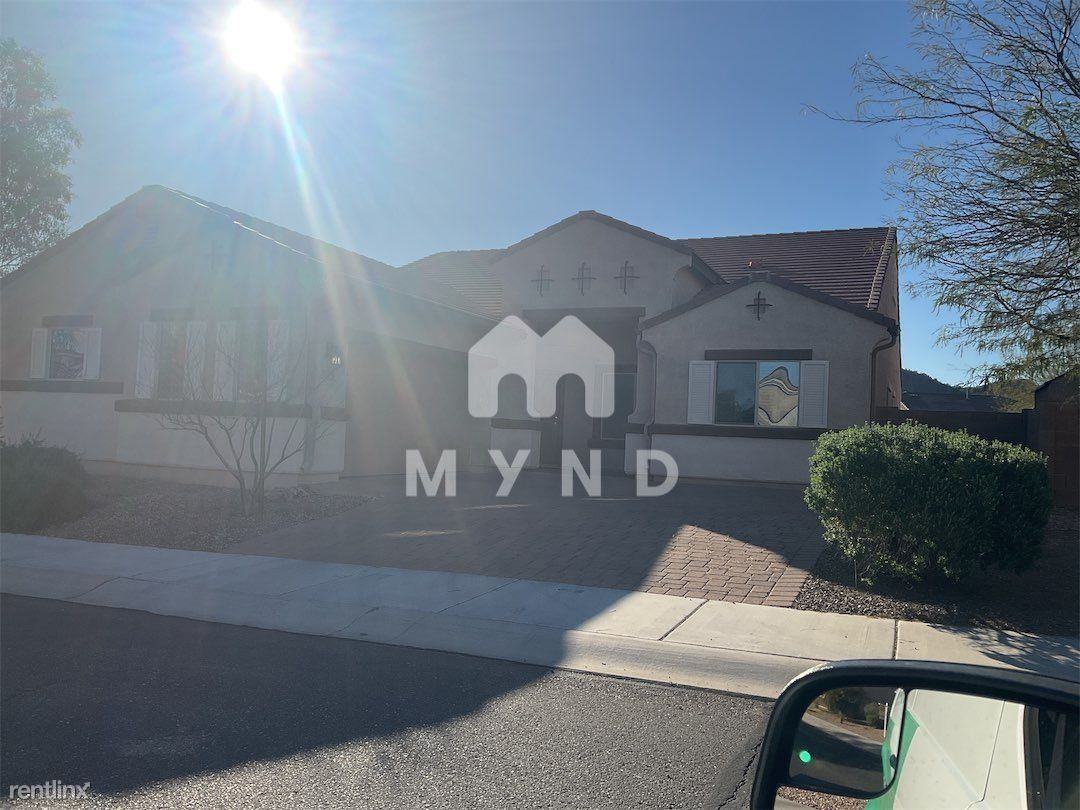 8803 W Saguaro Moon Rd - Photo 3 of 11