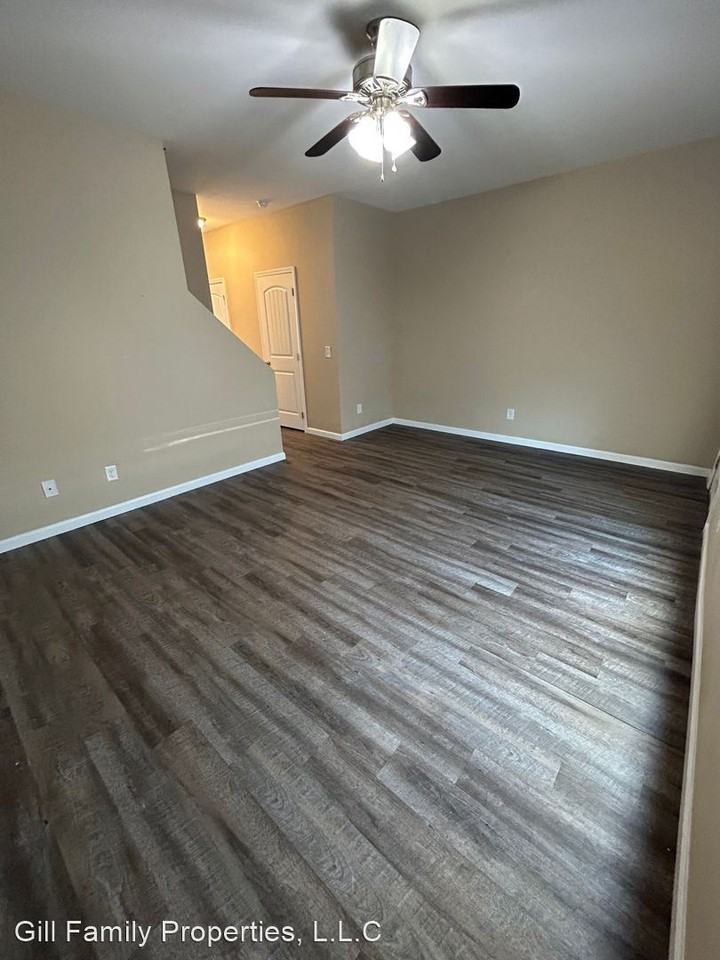 Nace Lane - Photo 2 of 13