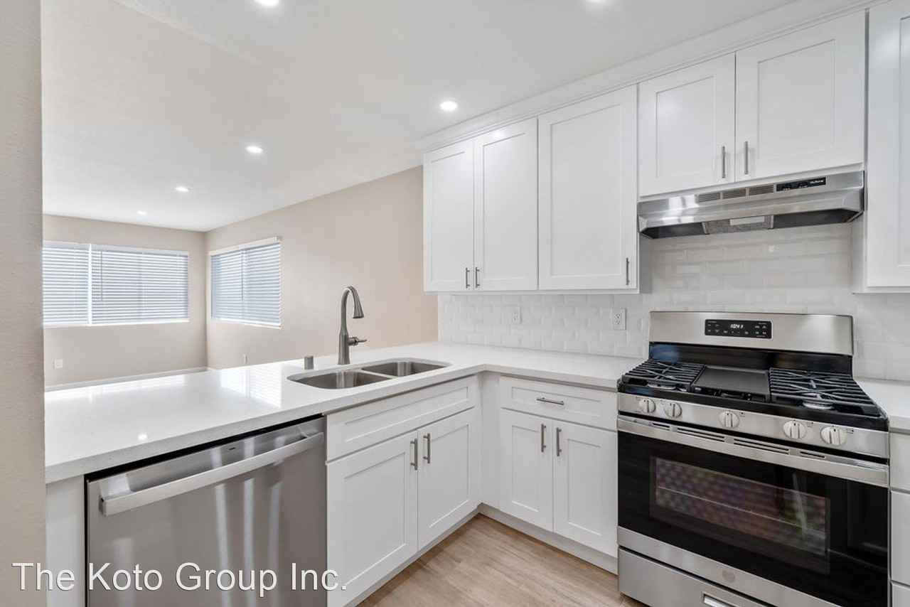 251 S 16th Street - Photo 3 of 22