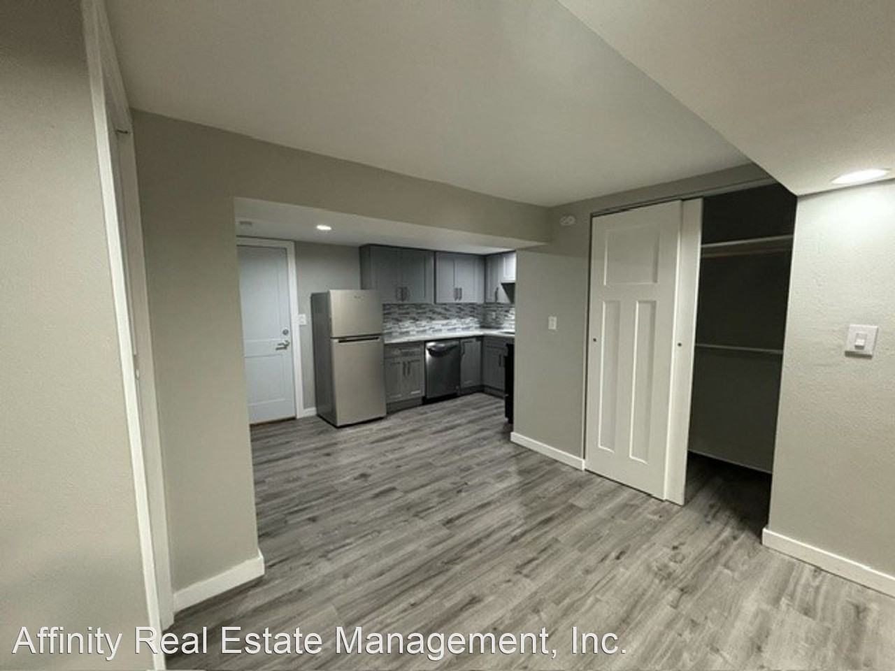 4700 SW Othello ST - Photo 2 of 7