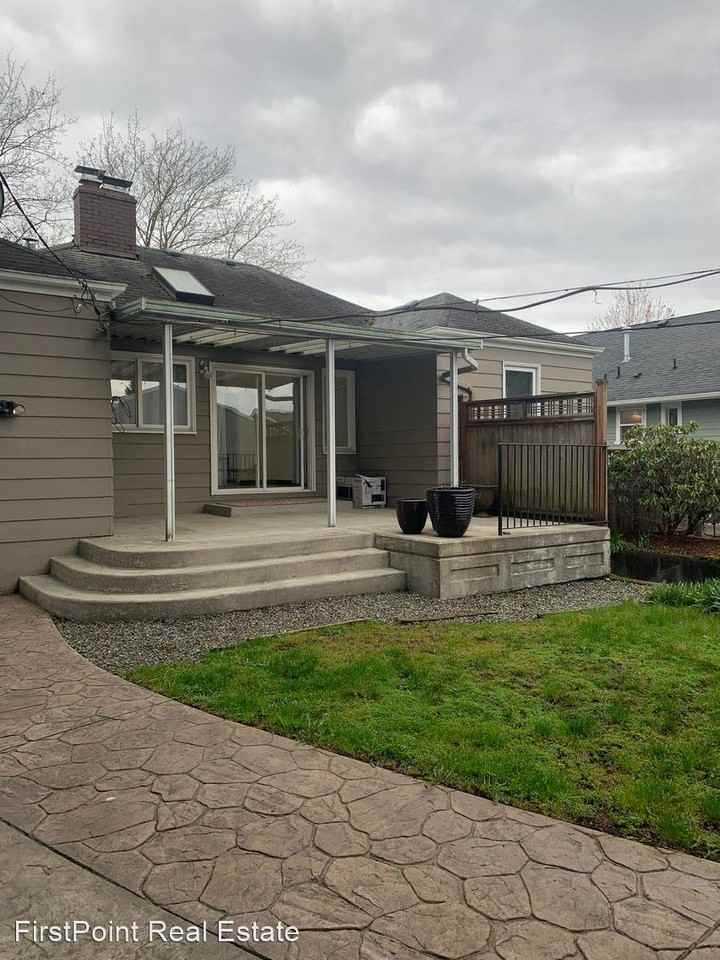 625 Wood Ave - Photo 2 of 15