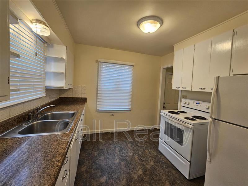 4723 N Cedar St - Photo 7 of 15