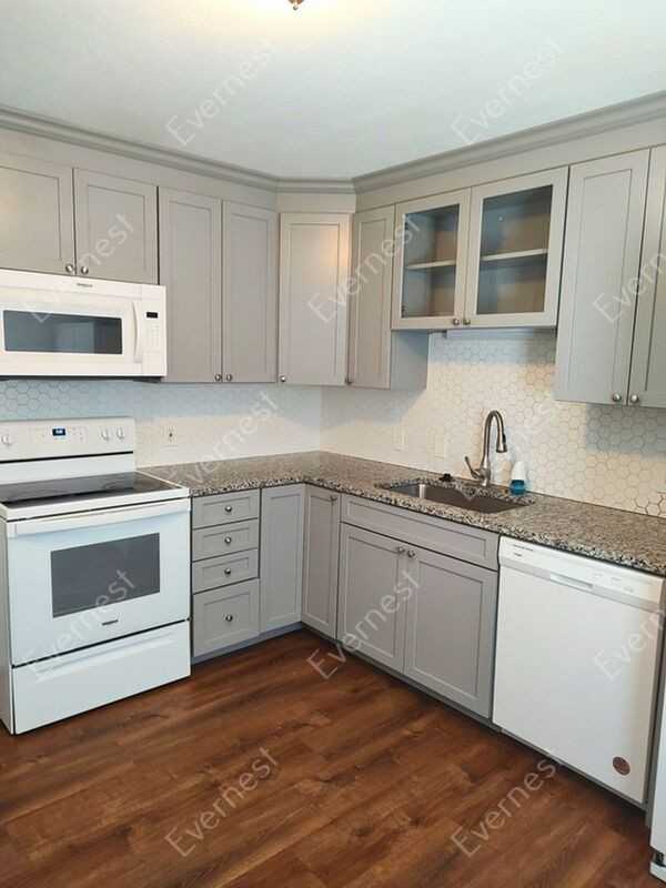 1101 W 25th Ter S - Photo 2 of 18