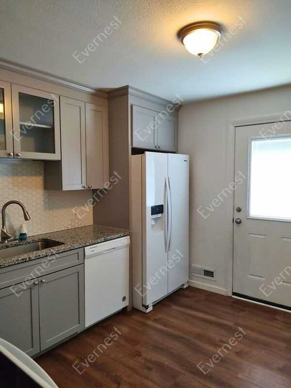 1101 W 25th Ter S - Photo 3 of 18