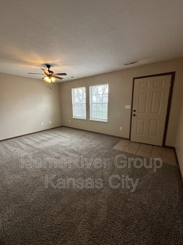 603 W Royle St #B - Photo 2 of 14