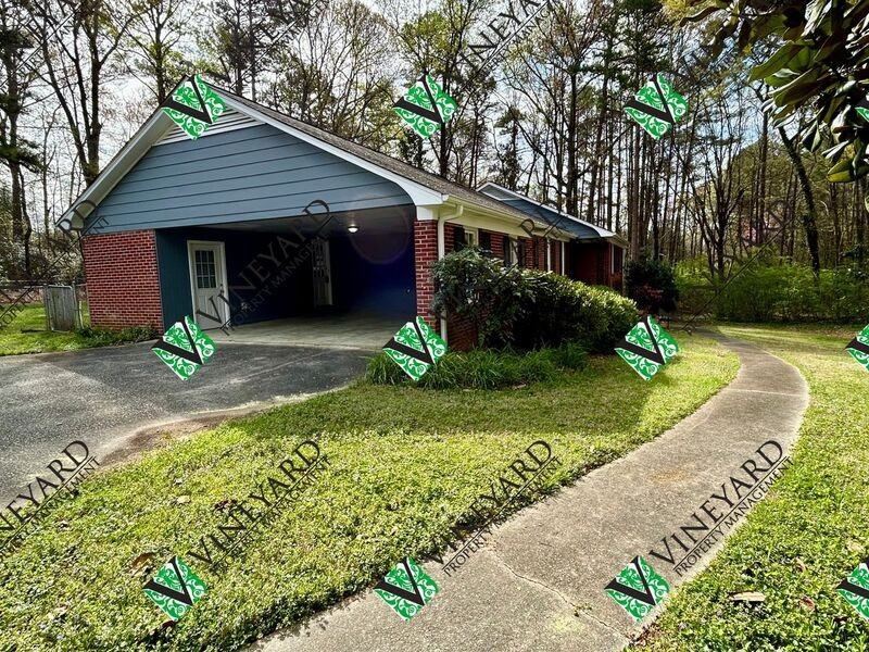 1534 Collier Dr Se - Photo 3 of 32