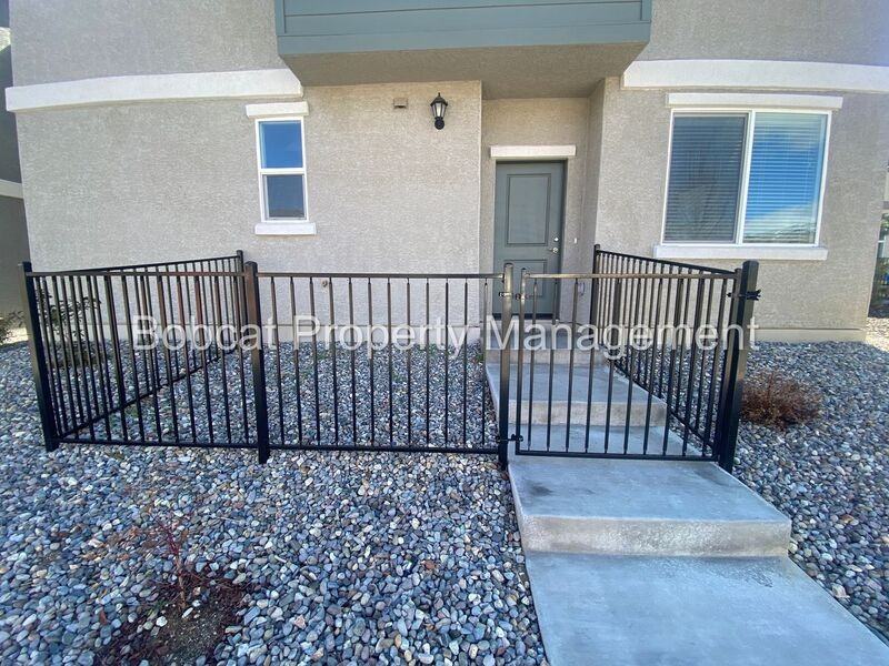 914 Garden Ct - Photo 3 of 45