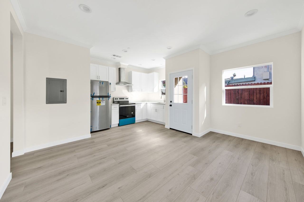 2237 Addison Way #2237 - Photo 3 of 15