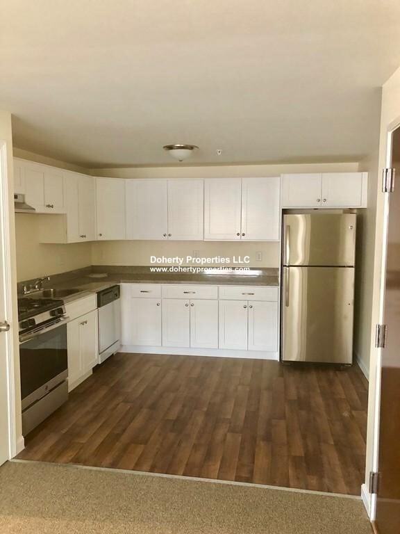 361 Hildreth St #24 - Photo 3 of 10