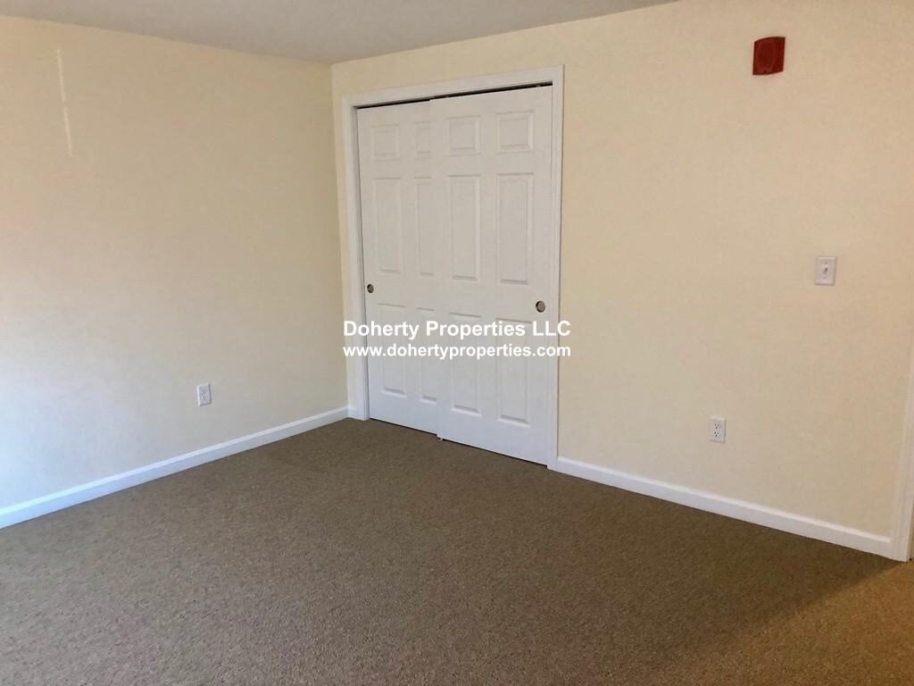 361 Hildreth St #24 - Photo 6 of 10