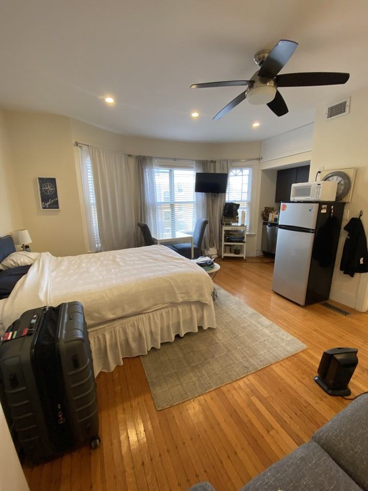 17 Chiswick Ter #1 - Photo 2 of 26