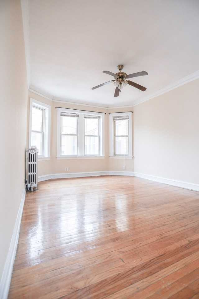 3954 W Dakin St #3B - Photo 2 of 9