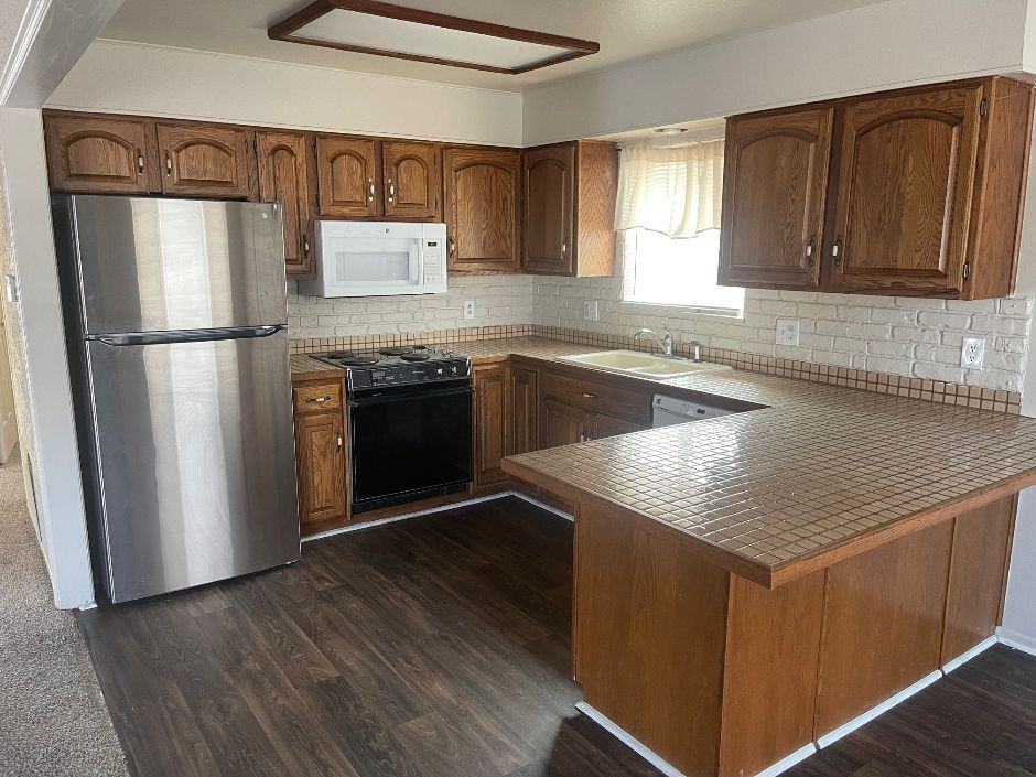 46 Bridle Trl - Photo 2 of 4