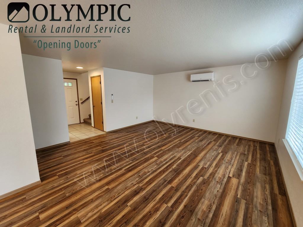 1801 Sulky Dr Se - Photo 2 of 20