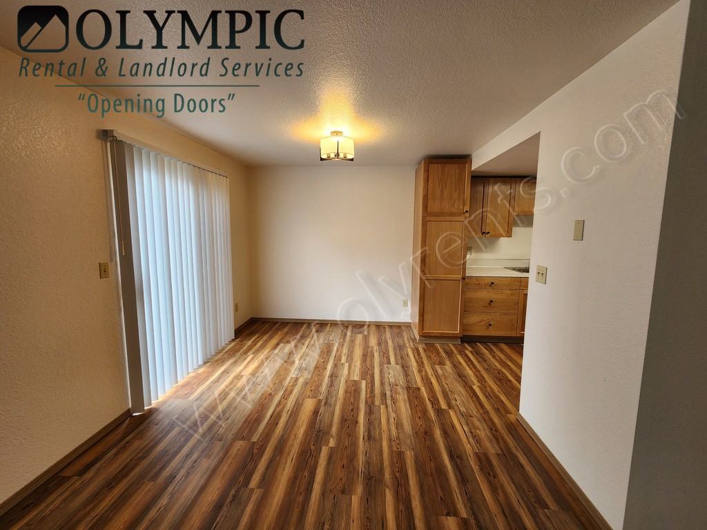 1801 Sulky Dr Se - Photo 3 of 20